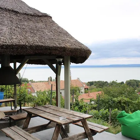 Panorama Apartmanhaz شقة