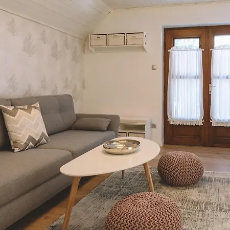 Panorama Apartmanhaz Διαμέρισμα Badacsonytomaj