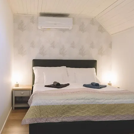 Panorama Apartmanhaz Διαμέρισμα Badacsonytomaj