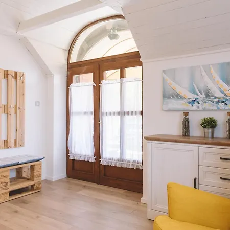 Panorama Apartmanhaz Διαμέρισμα Badacsonytomaj