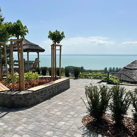 דירה Panorama Apartmanhaz בדקסוניטומאי