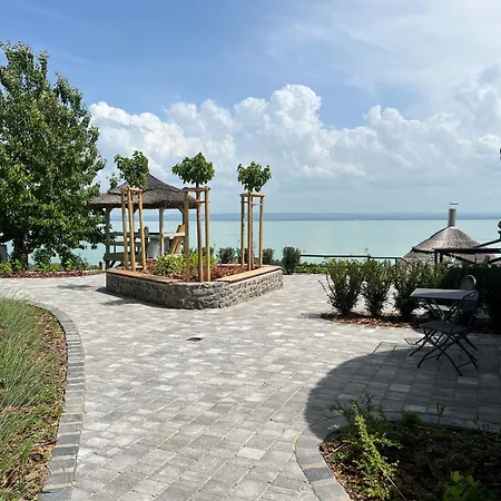 דירה Panorama Apartmanhaz *